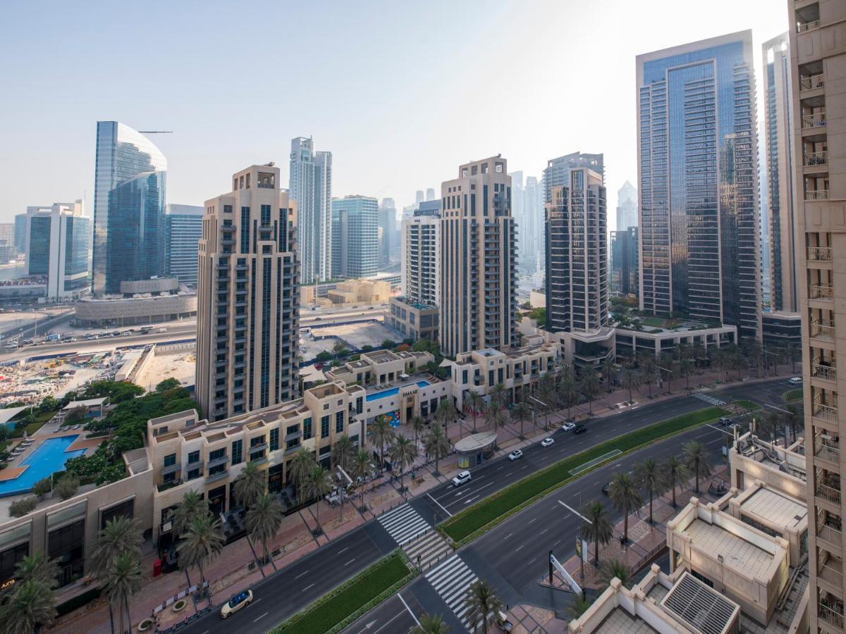 First Class 2Br With Burj Khalifa & Downtown View Дубай Екстер'єр фото